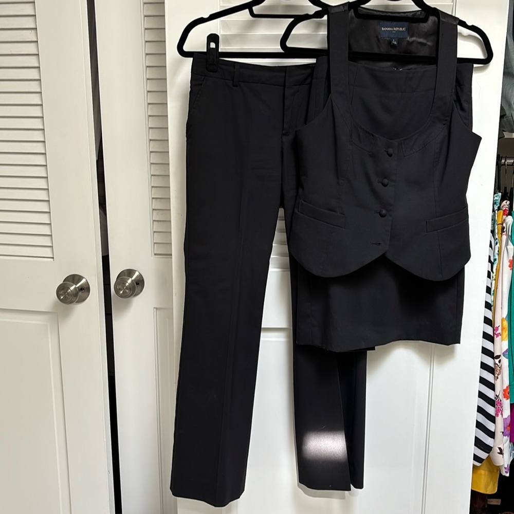 Banana Republic Suit set